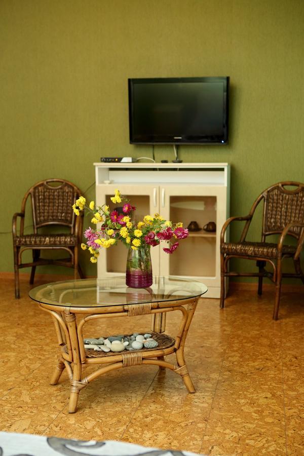 Mamzyshkha Guest House กากรา ภายนอก รูปภาพ