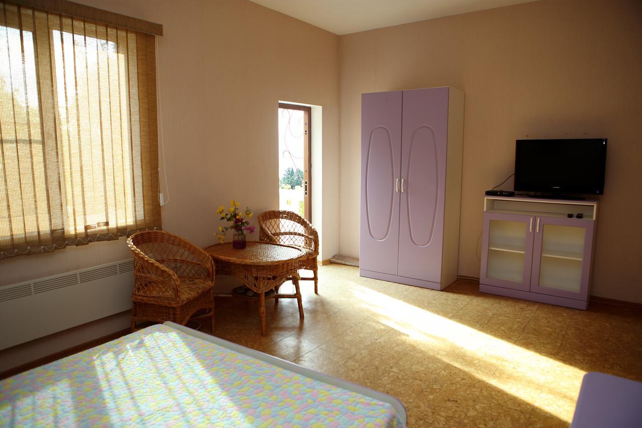 Mamzyshkha Guest House กากรา ภายนอก รูปภาพ