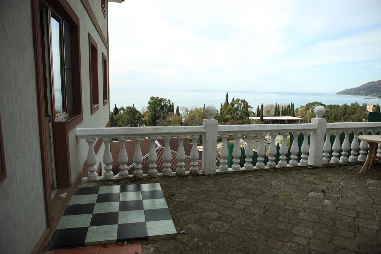 Mamzyshkha Guest House กากรา ภายนอก รูปภาพ
